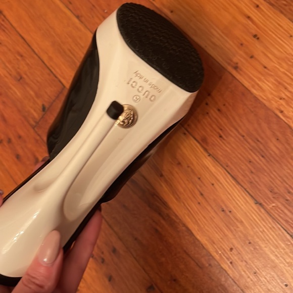 Gucci Sandals - Picture 3 of 6